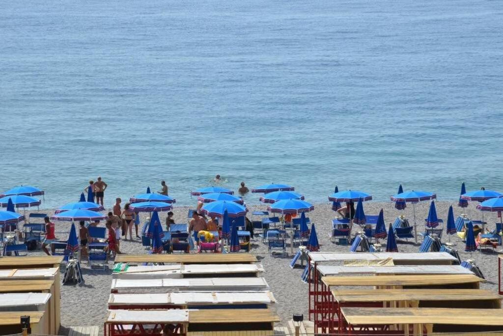 Appartamento Casasolemare Fondachello Fondachello  Kültér fotó